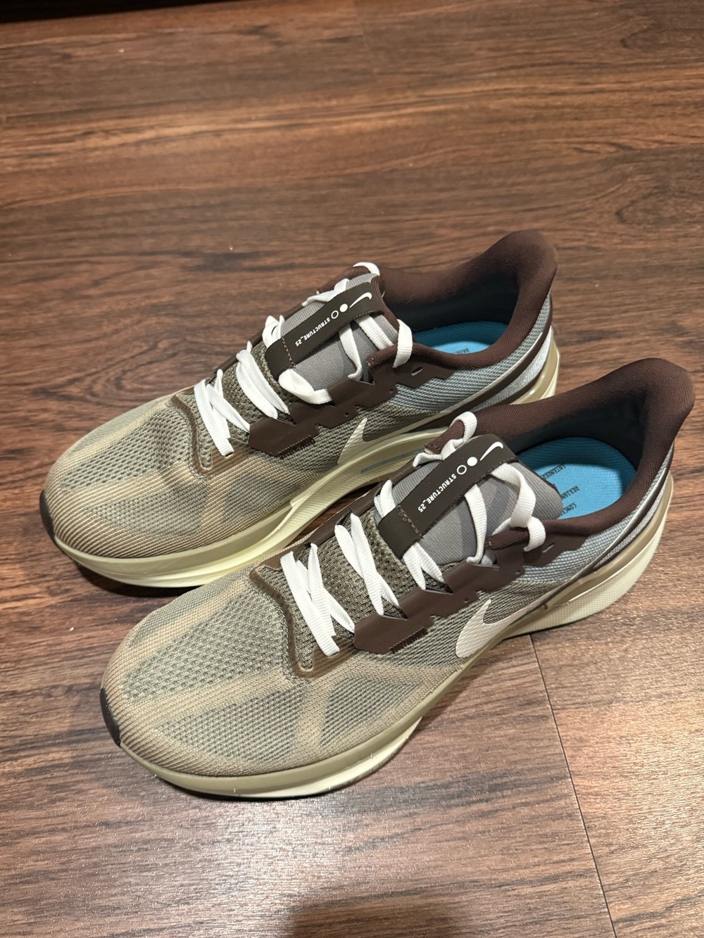Nike Structure 25. Size 11. - Picture 2 of 5